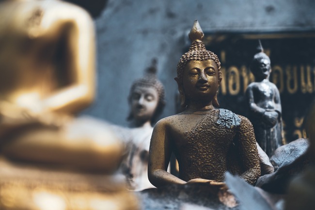 golden buddha figures